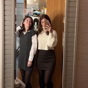 Meet your Posher, Ava